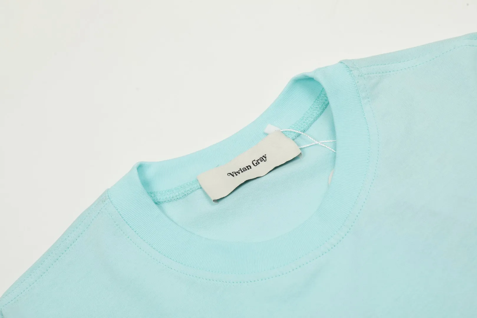 VIVI8820 vivienne west wood Vivienne American baseball style heavy industry multi-color printed Saturn long sleeves Super design sense Super practical for wearing inside and outside 200G thin base Size: S M L mint green haze blue dirty pink